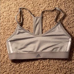 sports bra